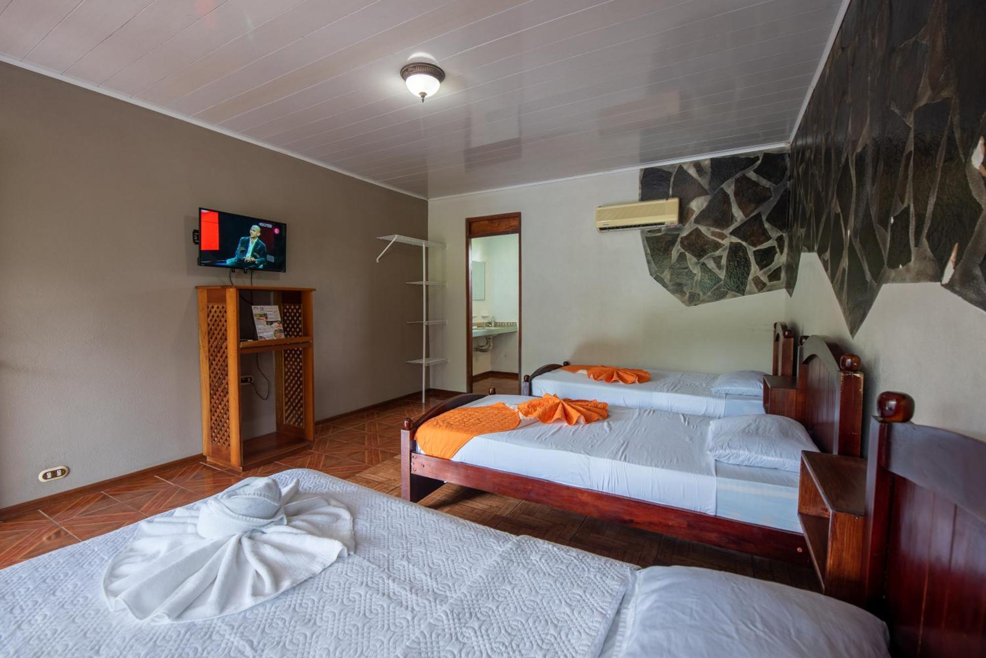 Hotel & Hot Springs Sueno Dorado La Fortuna 外观 照片